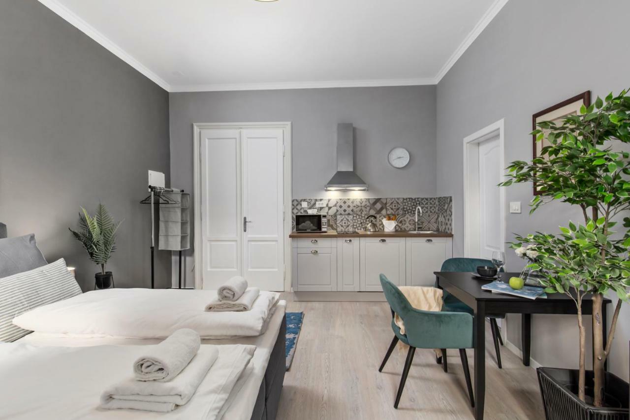 Apartments Carpathia Rijeka Ngoại thất bức ảnh