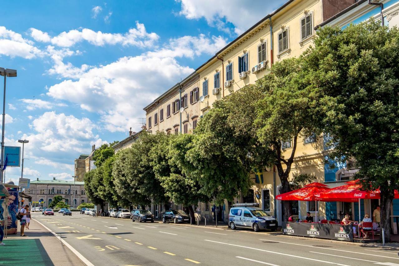 Apartments Carpathia Rijeka Ngoại thất bức ảnh