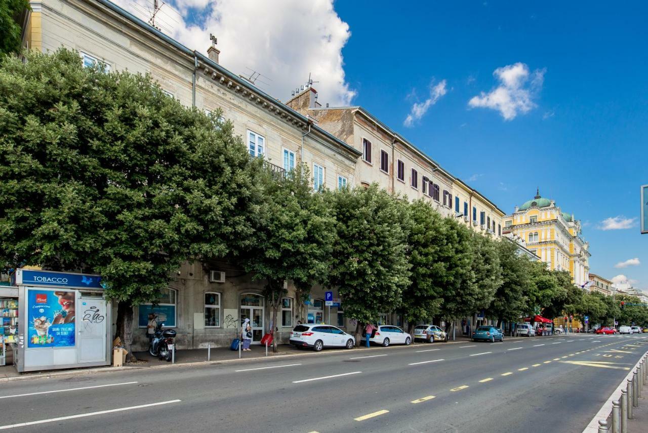 Apartments Carpathia Rijeka Ngoại thất bức ảnh